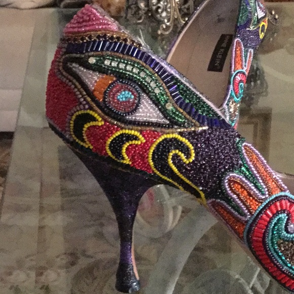 Shoes - Picture 2 of 5